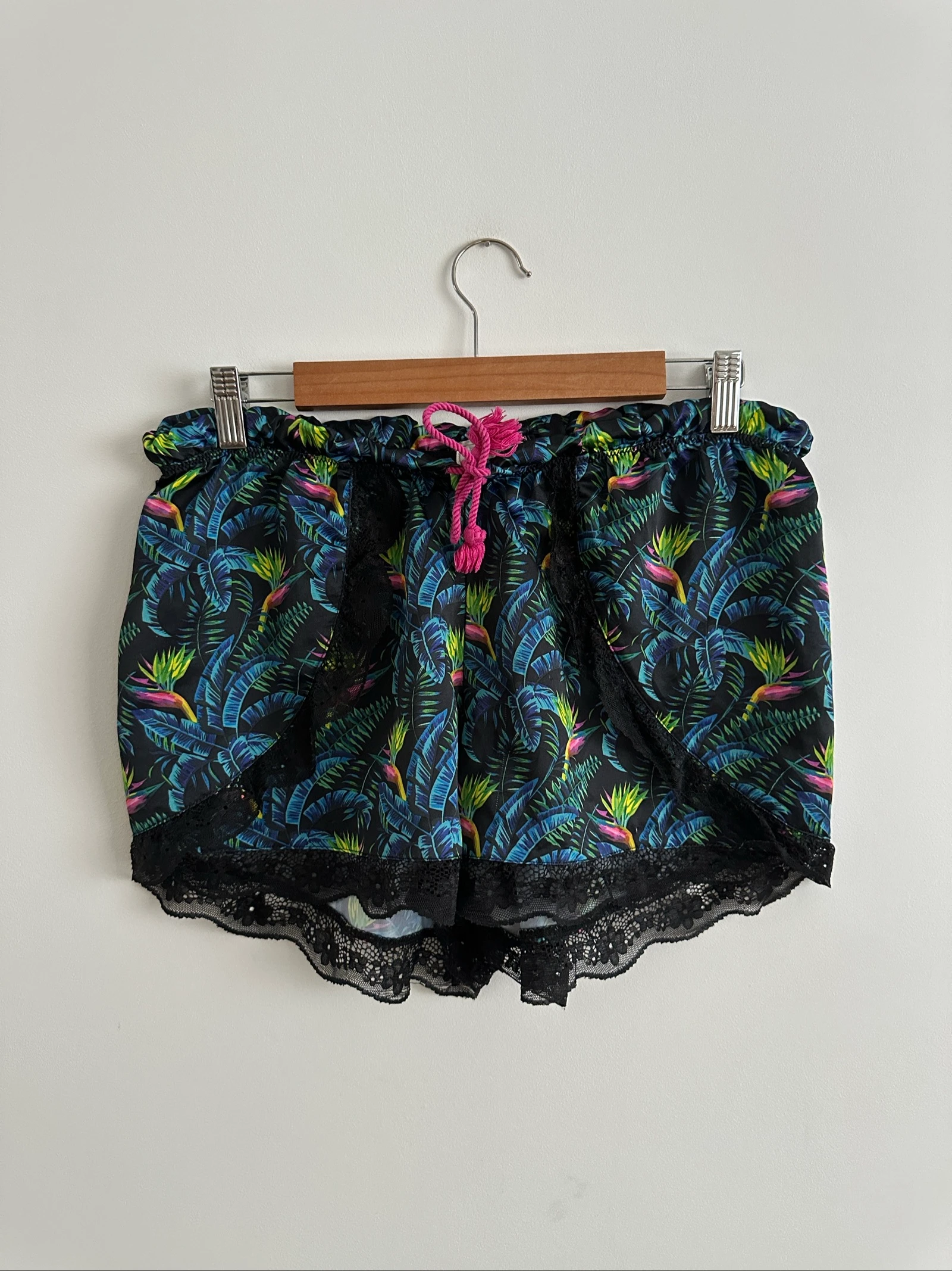 Short de pijama satén tropical Inside Girls M (Con encaje)